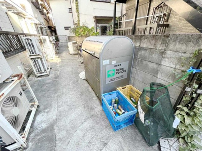 敷地内ゴミ置き場