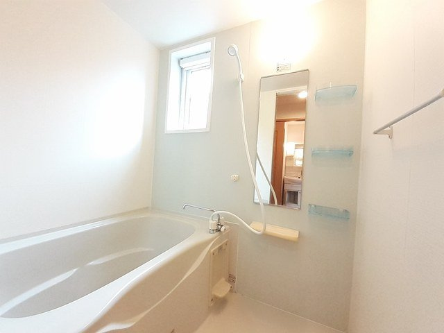 グランデ・マルベリーの浴室|日々の疲れを癒すお風呂付です