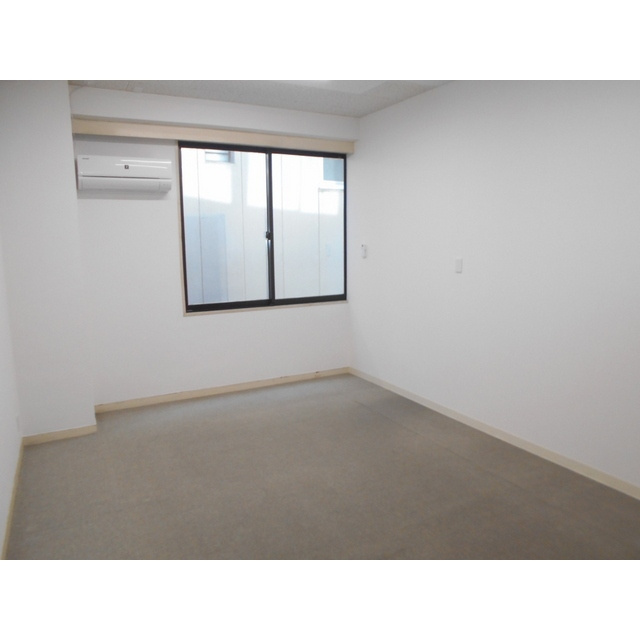 オペラスKONOHANA５ビルの内装