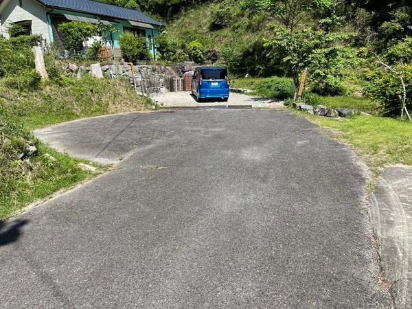 岡崎市夏山町・住宅用地の前面道路含む現地写真