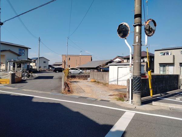 岡崎市山綱町字中野の売地の前面道路含む現地写真