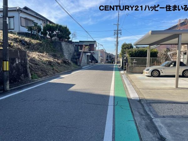 岡崎市伊賀町字５丁目の売地の前面道路含む現地写真