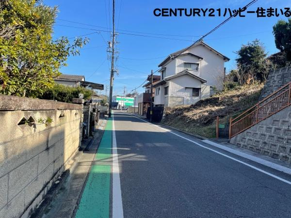 岡崎市伊賀町字５丁目の売地の前面道路含む現地写真
