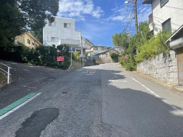 幸田町深溝・中古戸建の前面道路含む現地写真