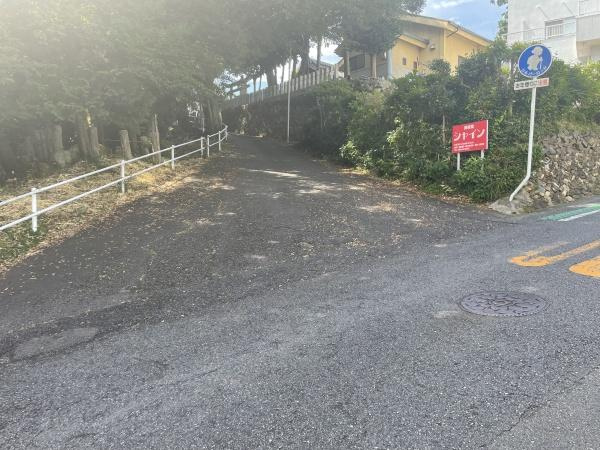 幸田町深溝・中古戸建の前面道路含む現地写真