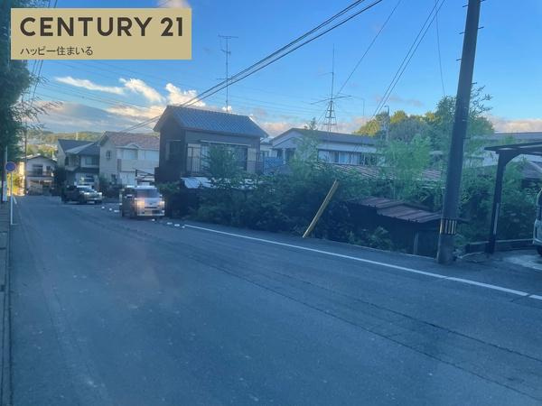 岡崎市百々町字池ノ入の売地の前面道路含む現地写真