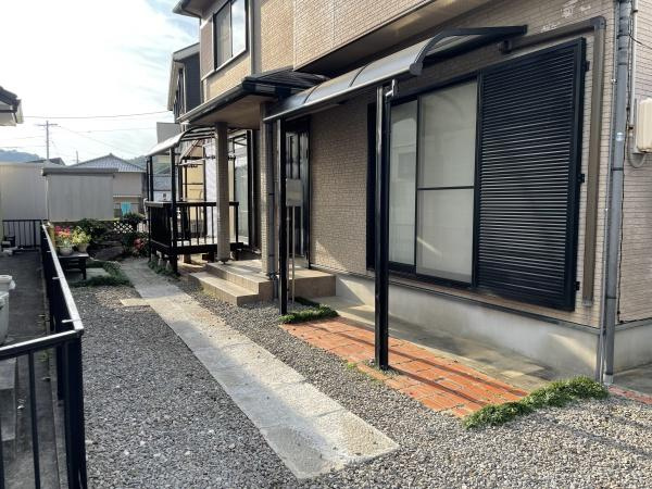 岡崎市桑谷町・中古戸建の玄関|訪れる人を心地よく迎え入れます。