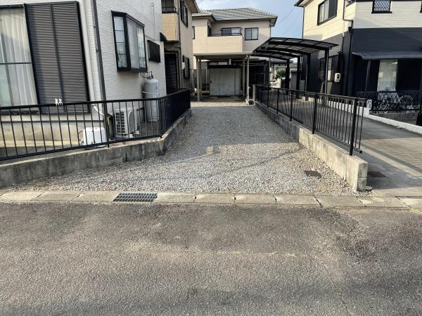 岡崎市桑谷町・中古戸建の駐車場|２台駐車できます！