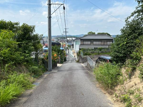 岡崎市稲熊町5丁目・住宅用地の前面道路含む現地写真|前面道路です。