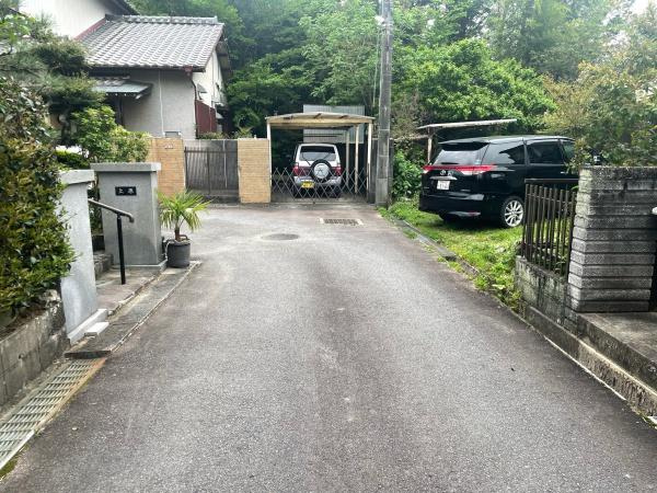 岡崎市牧平町字大崎の売地の前面道路含む現地写真|前面道路です。