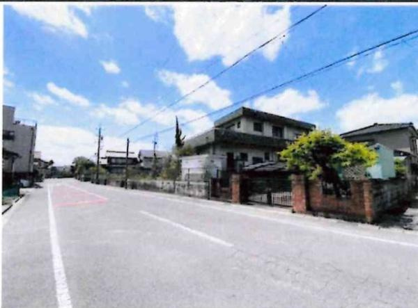 岡崎市日名本町の売地の前面道路含む現地写真