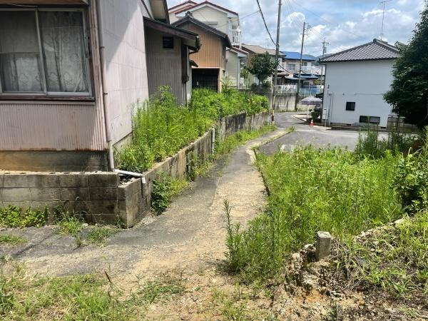 蒲郡市竹谷町・住宅用地の前面道路含む現地写真|前面道路です。