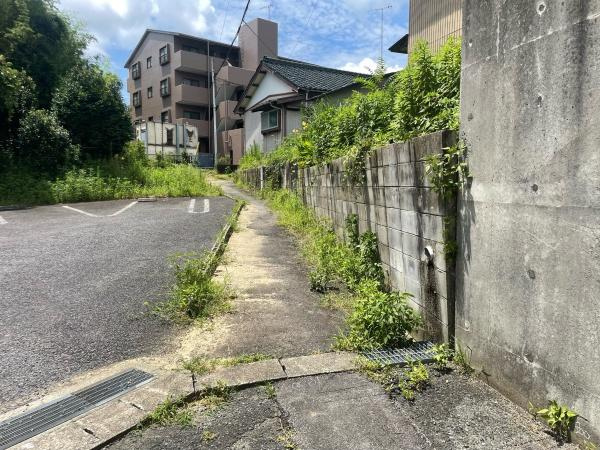 蒲郡市竹谷町・住宅用地の前面道路含む現地写真|前面道路です。