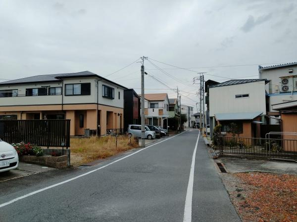 岡崎市渡町字大榎の売地の前面道路含む現地写真