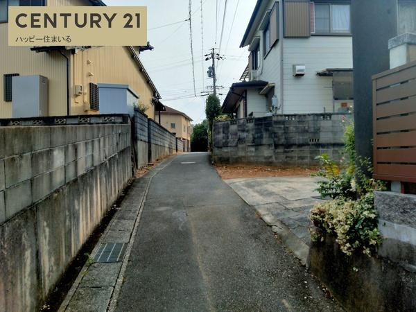 岡崎市美合町字西屋敷の売地の前面道路含む現地写真