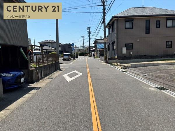 岡崎市二軒屋町１丁目の売地の前面道路含む現地写真