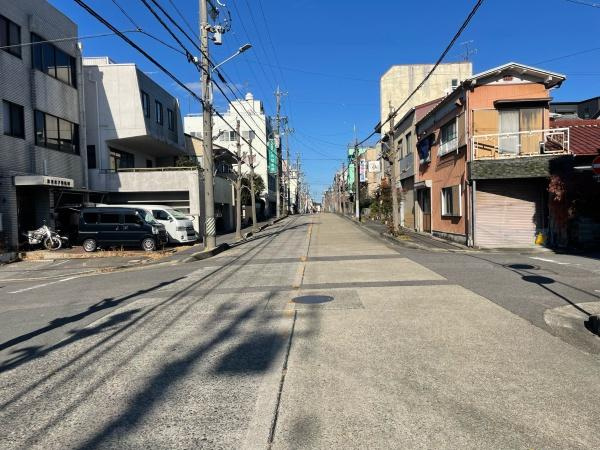 岡崎市福寿町1丁目・中古戸建の前面道路含む現地写真|前面道路です。