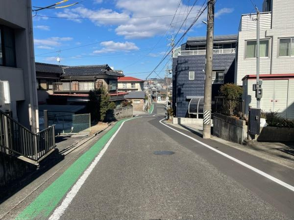 岡崎市伊賀町5丁目・中古戸建の前面道路含む現地写真|前面道路です。