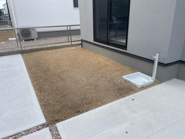 西尾市道光寺町山田　全9棟・I棟の庭|ドックランに使用できます！