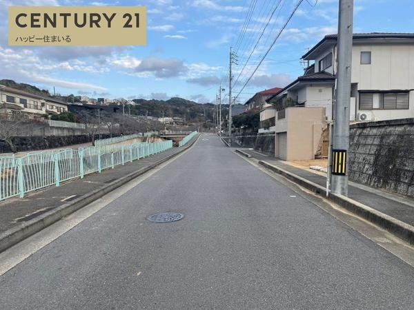 岡崎市細川町字扇田の売地の前面道路含む現地写真