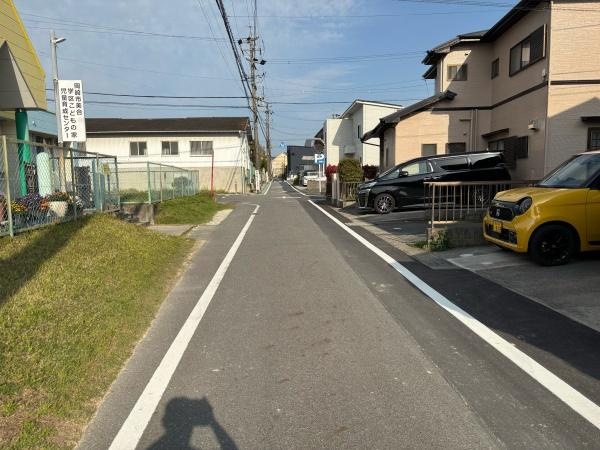 岡崎市岡町・中古戸建の前面道路含む現地写真|前面道路です。