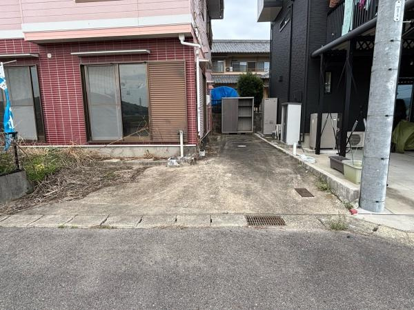 岡崎市福岡町中西野・中古戸建の駐車場|２台駐車できます！
