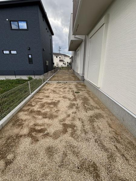 豊川平尾町24-1期　全4棟・3号棟の庭|ウッドデッキやBBQ。想像が膨らむお庭