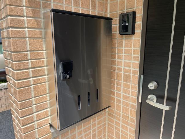 メゾン　ラ　テールの設備|宅配ボックス（イメージ）