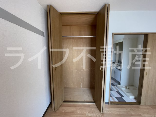 フレックス花園の玄関|明るい玄関です