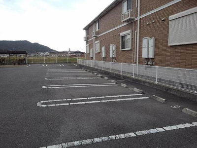 【駐車場】 | ラルジュ　フォンテーヌⅢ