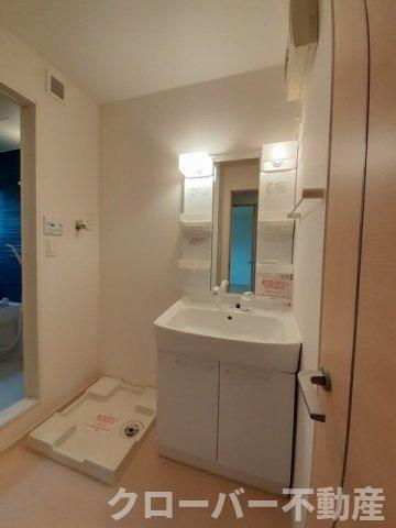 アスランリバーウエストＢの洗面所