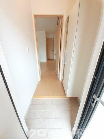 アスランリバーウエストＢの玄関