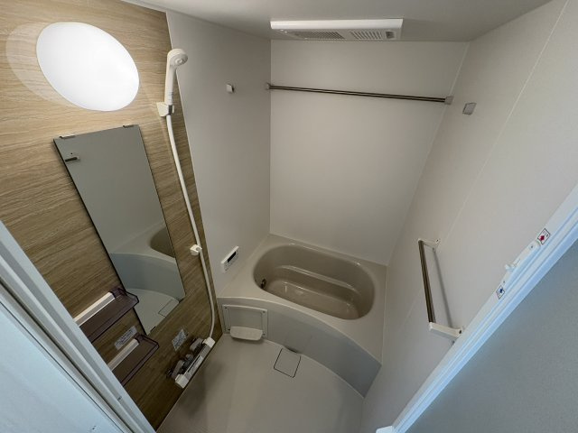 明石市大久保町西脇のアパートの浴室