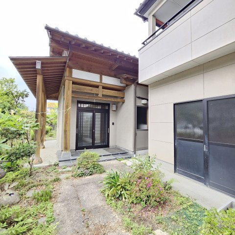 高崎市中里見町390-1のエントランス