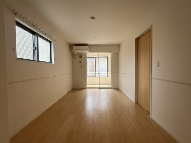 シン．シン．ハウスＤの居間・リビング