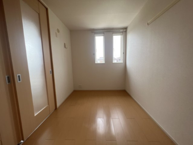 シン．シン．ハウスＤの寝室|
