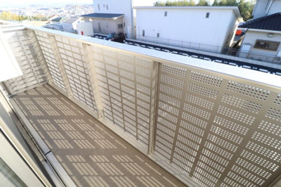 【バルコニー】 | グランセジュール飛田