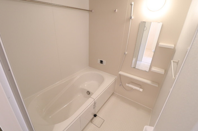 【浴室】 | グランセジュール飛田