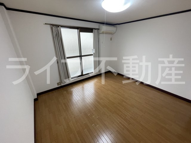 藤井マンション岩田の居間・リビング|使いやすいリビングです