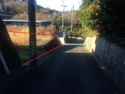 売地　豊川市御津町豊沢久蔵の前面道路含む現地写真|前面道路