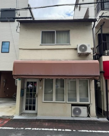 大阪市都島区都島中通３丁目の店舗事務所の外観