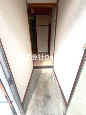 【玄関】 | 八尾木6丁目貸家