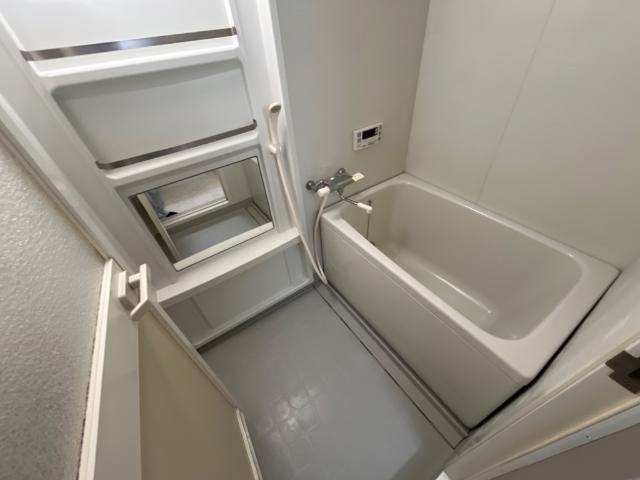 サンシャイン上坂の浴室|バス