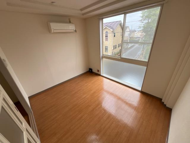 サンシャイン上坂の居間・リビング|西洋室