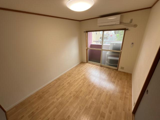 サンシャイン上坂の内装|東洋室