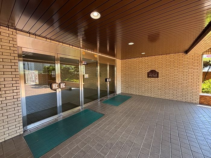 エバーライフ井尻駅南のエントランス