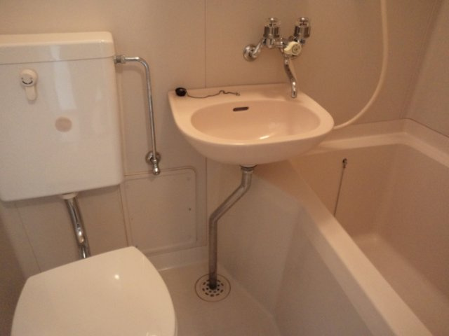 エステート白山の洗面所