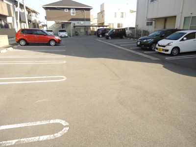 【駐車場】 | ヴィラ・ラシュレ A棟