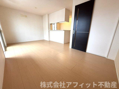 【居間・リビング】 | ヴィラ・ラシュレ A棟