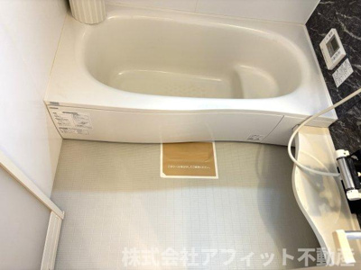 【浴室】 | ヴィラ・ラシュレ A棟 | 一坪風呂